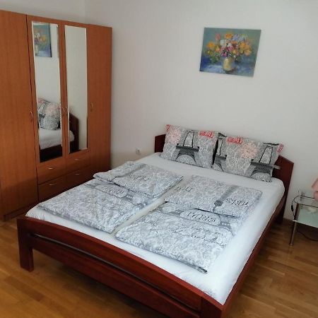 Paris Apartment -Free Private Parking Novi Sad Exterior photo