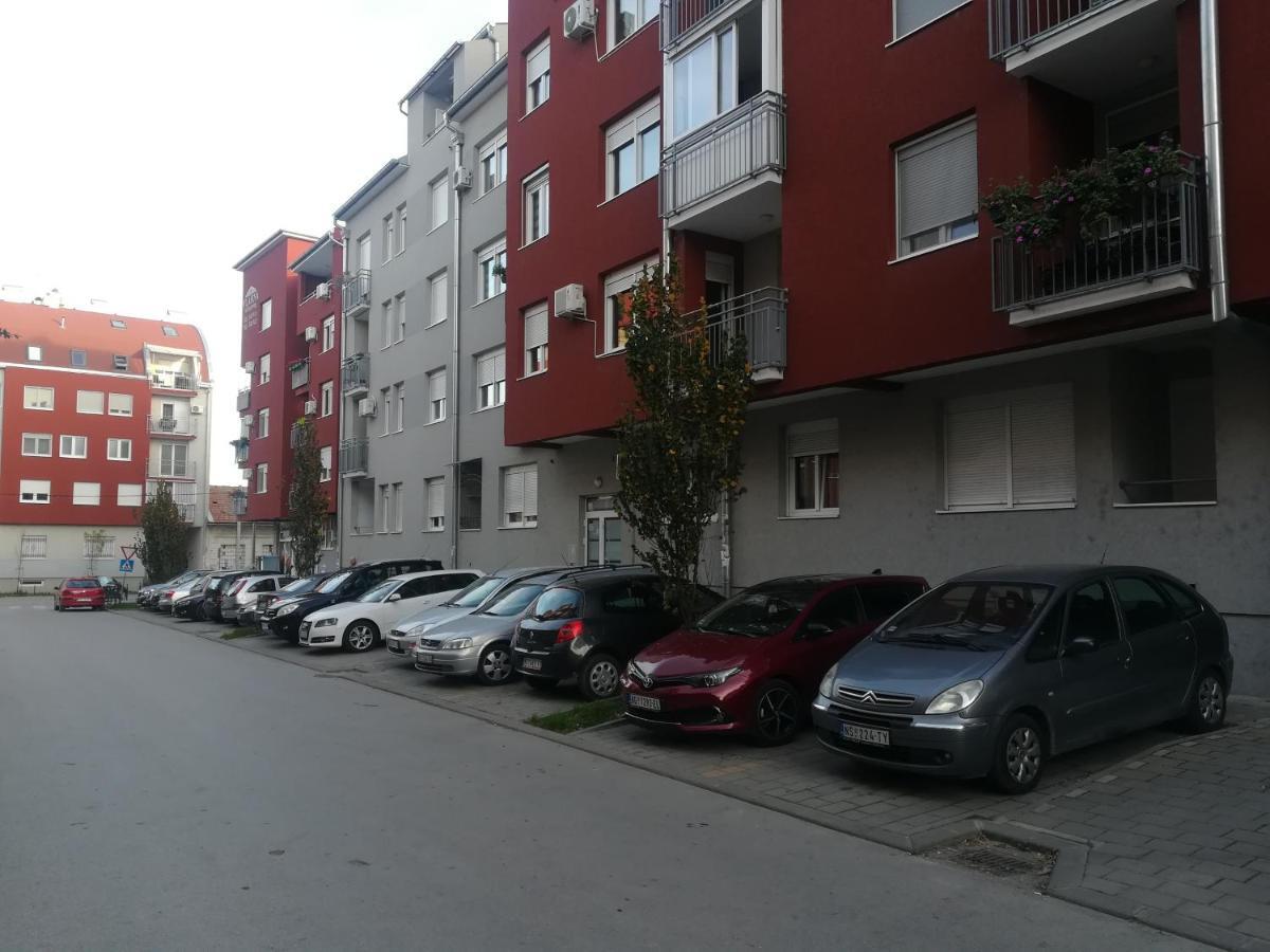 Paris Apartment -Free Private Parking Novi Sad Exterior photo